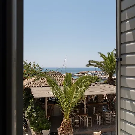 Sea & Salt Boutique 4 Finikounta